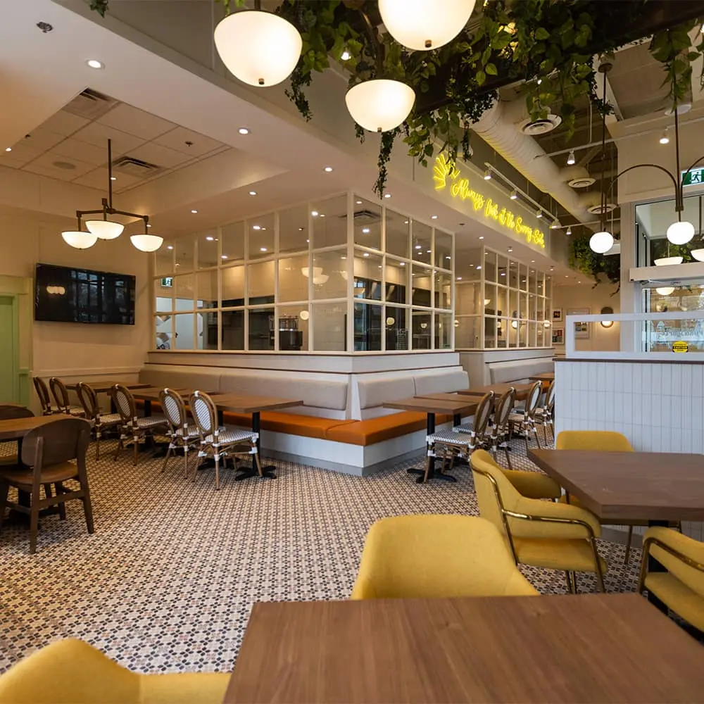 Pur and Simple interior, seating area